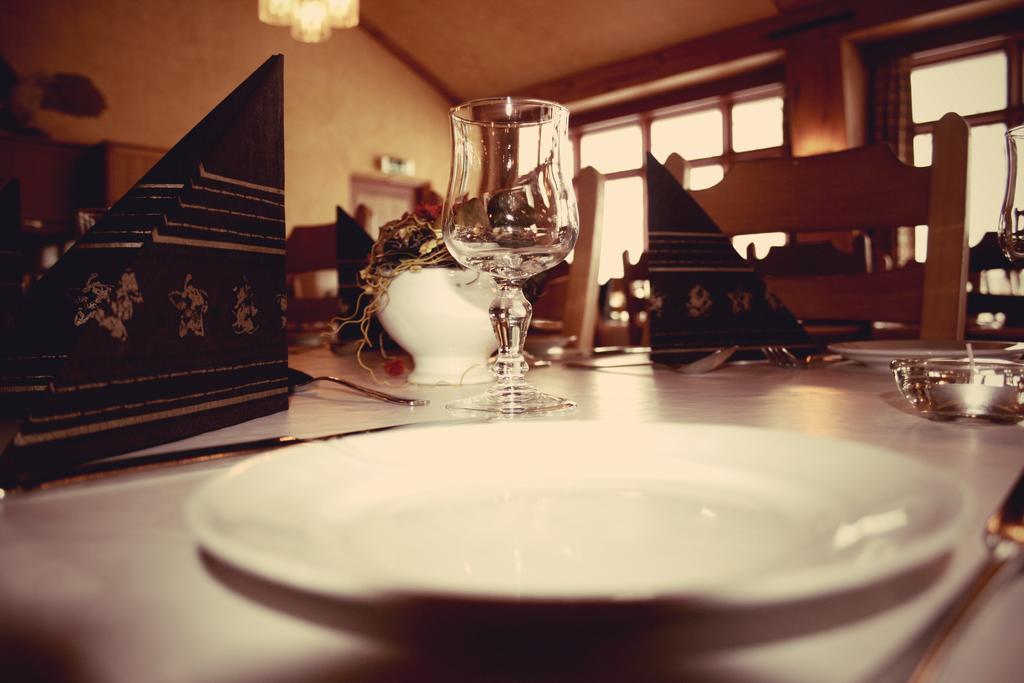 Dovrefjell Hotel Dombas Luaran gambar